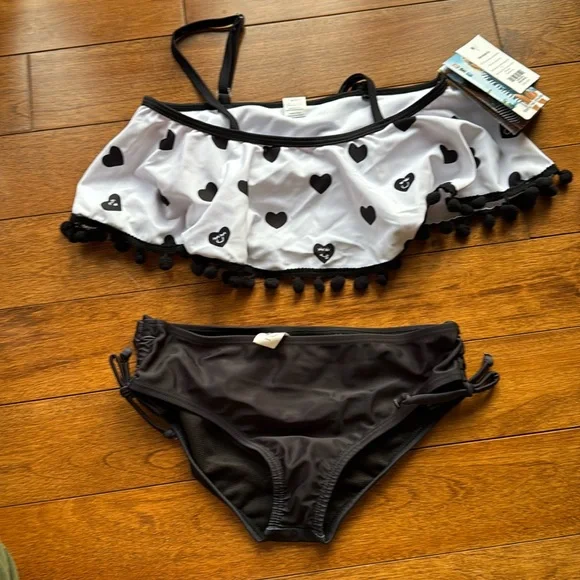 Limeapple Ruffle Bikini Set - Picture 2 of 5